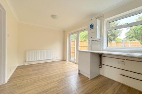 Ventnor Gardens, Luton, LU3 photo 5