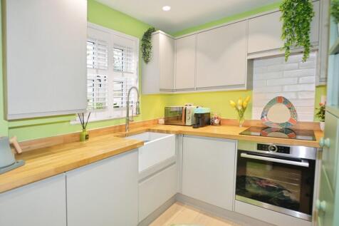 Fitted Kitchen