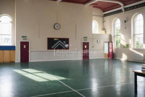 Commercial Property to rent Image 4