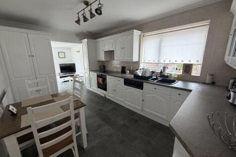 Regency Avenue, Normanby, Middlesbrough photo 5