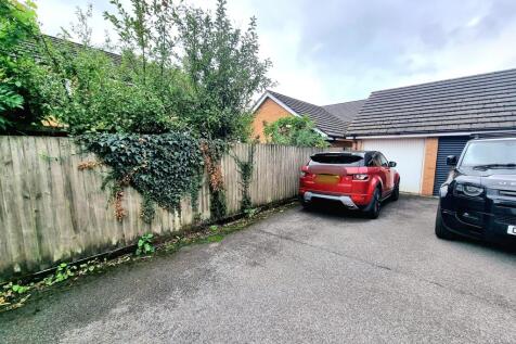 Garage &amp; Driveway