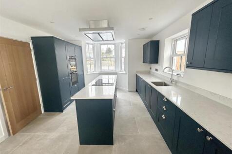 Falmouth Road, Helston photo 3