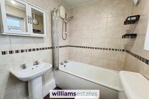 Park Road, Ruthin, LL15 photo 4