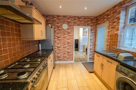 Kitchen (2)