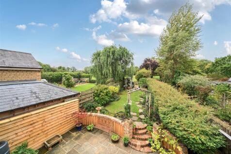 1a Cattle End, Silverstone