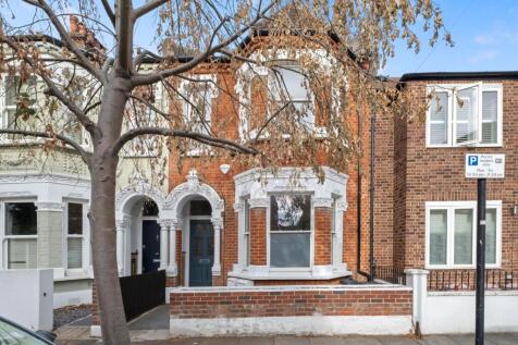 London, SW18 - property photo