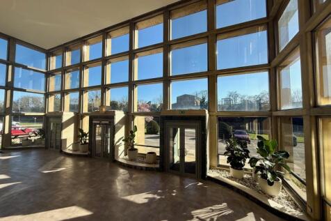 Office to rent Image 7