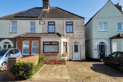 3 Bedroom End Terrace for Sale