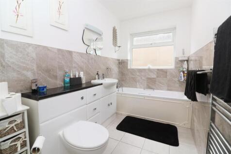 Bath / Shower Room / WC