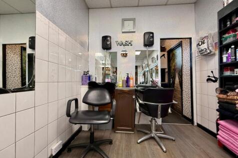 Hairdresser / Barber Shop for sale Image 7