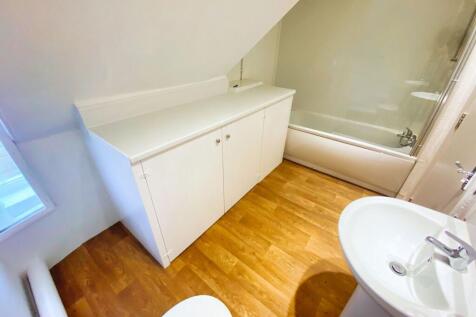 Bathroom/Utility Room