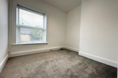 Chapel Hill, Linthwaite, Huddersfield, West Yorkshire, HD7 photo 5