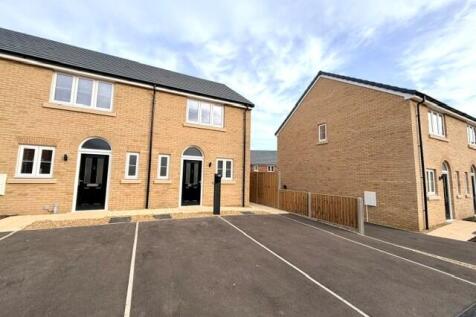 2-bed semi-detached on Bull Court, Downham Market, £1,200/mo