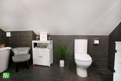 Bedroom Four En-suite