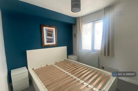 Streatham Vale, London, SW16 photo 3