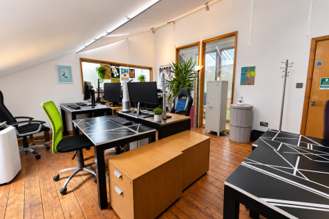 Dedicated Desk