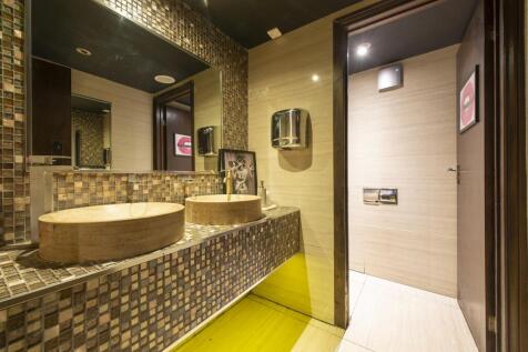 51916 Hi res (4).jpg