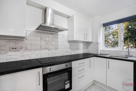 Celadon Close, Enfield, Middlesex, EN3 photo 3