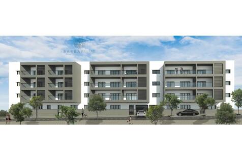 2-Bedroom Apartment in a Private Condominium in the Centre of Loulé