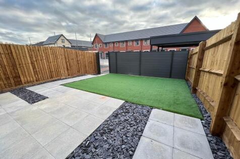 Andover 4 bed  (17).jpg