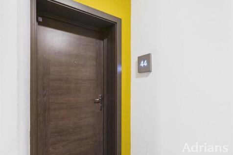 PERSONAL DOOR