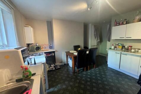 Prospect Terrace, Rodley, Leeds photo 5