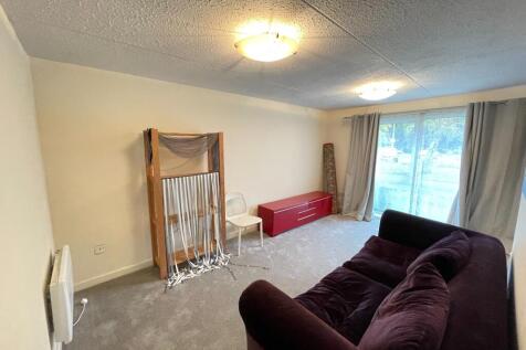 Lounge 1