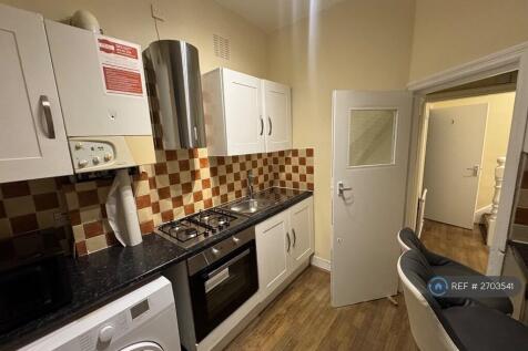 Kitchen And Breakfast Table 