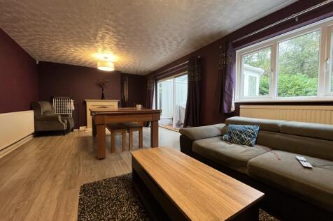 Ladyshot, Harlow, Essex, CM20 photo 2