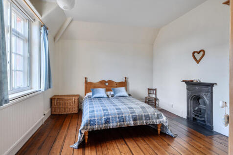 1363787-18-692eec...