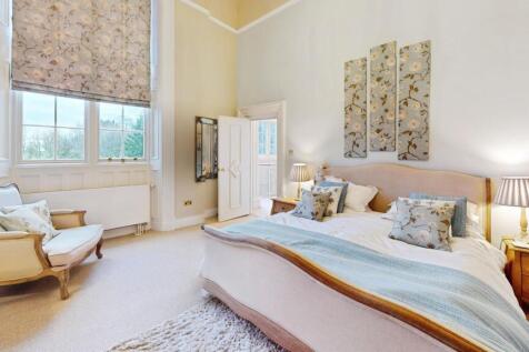 d5f926b9-The-Library-Bedroom 201.jpg