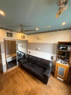 MAIN  ROOM