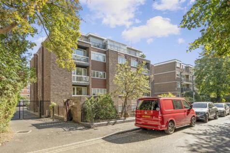 Flat 6 Warwick court-1.jpg