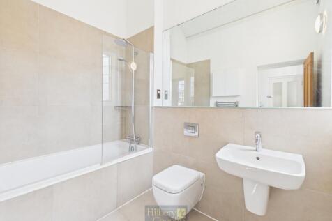 Tudor Court The Galleries, Warley, Brentwood, Essex, CM14 photo 5