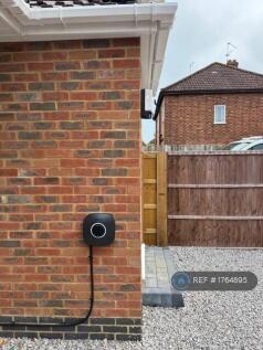 Fineshade Grove, Corby, NN17 photo 3