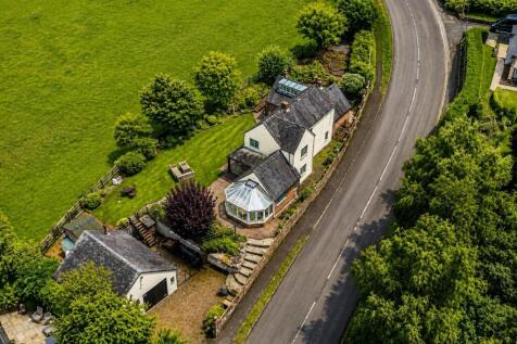 IvyCottageAerial.jpg