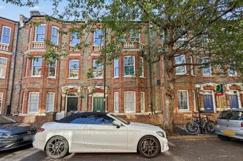 Flat B, 23 Morat Street, Stockwell, London, SW9 0RJ