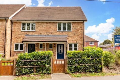 Crawley, RH10 - property photo