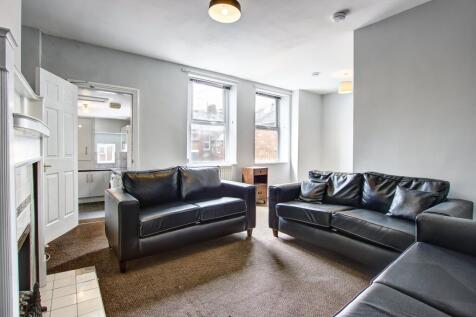 5-bed flat on Forsyth Road, Jesmond, Newcastle upon Tyne , £3,575/mo