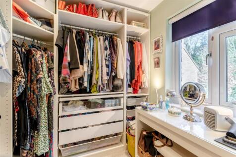 Dressing Room/Bedroom 4