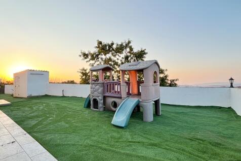 6 Bedroom Villa for 