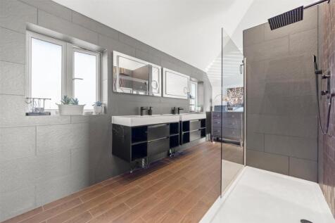 Main Bedroom En Suite