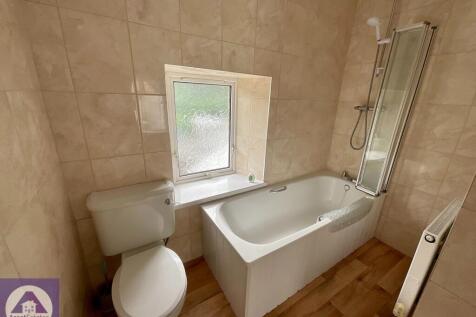 Vivian Street, Abertillery photo 4