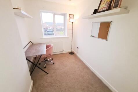 3 bed, 1 bath Semi-Detached in Manchester - Photo 15
