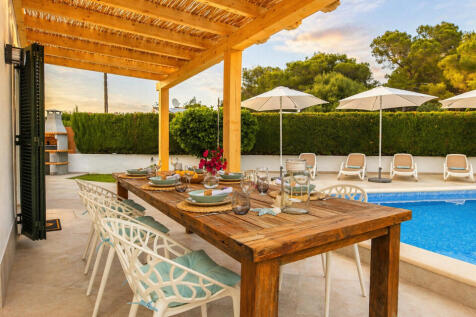 Covered terrace