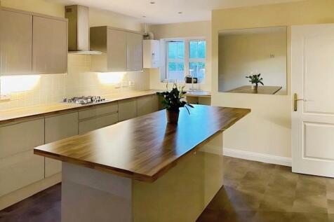 4f90ad32-Kitchen