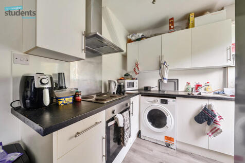 06e02484-bb9f-400...