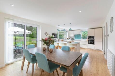 Kitchen &amp; breakfast room