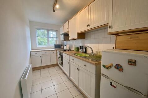 Ringmore Road, Bramhall photo 4