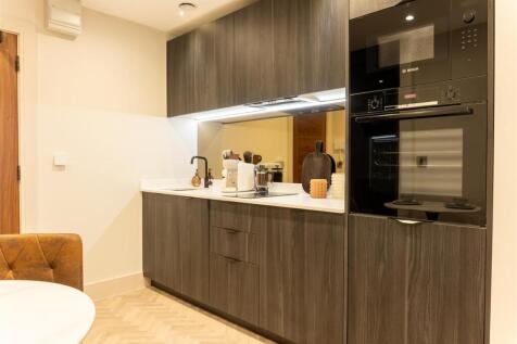 TheResidence_Apt110-16.jpg